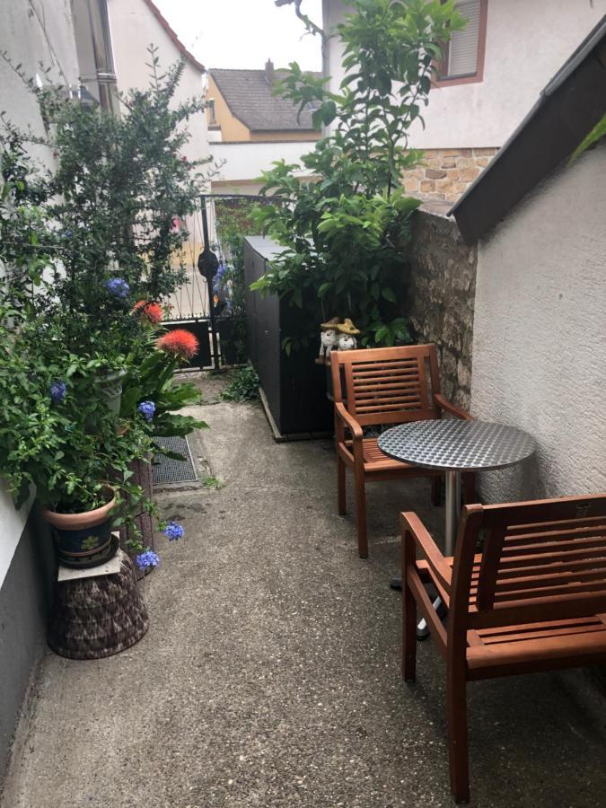 Einfache Monteurwohnung Mit Wlan Und Sat Tv, Netflix Frankweiler Exterior foto